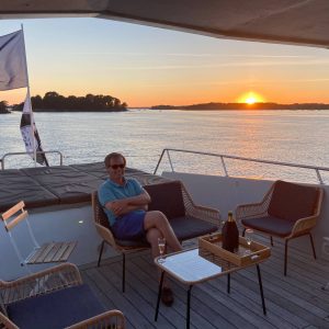 Coucher de soleil à bord du Yacht Gavrinis